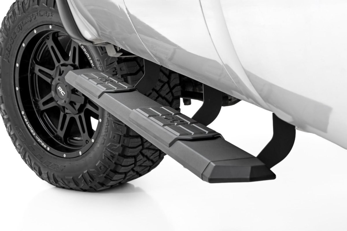 Ford F-550 Super Duty Running Boards - Rough Country - TR2 - Black - '99-'16